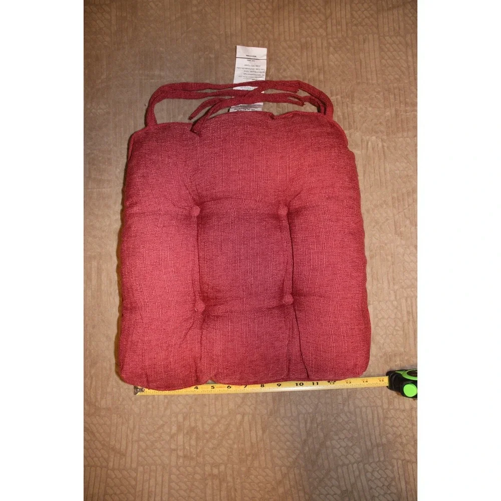 Puredown Chair Pad 15.5x15.5 Burgundy Red Tufted Non-Slip Dining Kitchen 4 Pack